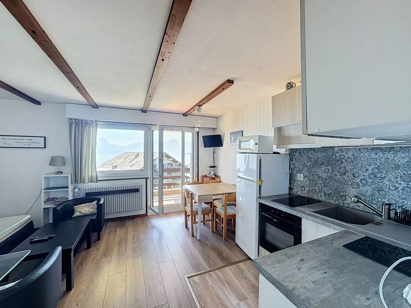 Torgon, 2.5 furnished rooms with balcony, open to secondary residence and foreigners - Photo 3 of 9