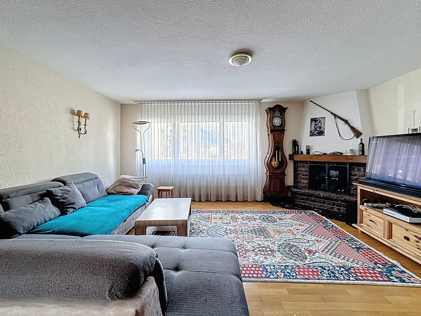 Vielseitiges Gebäude ideal für Investoren - Foto 2 von 13