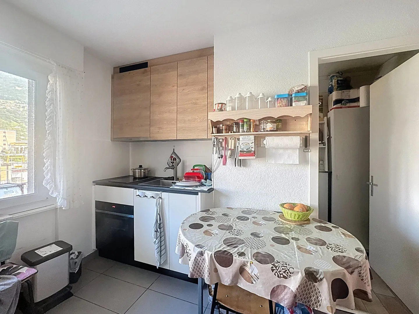 Studio in Monthey, selten auf dem Markt - Foto 2 von 9