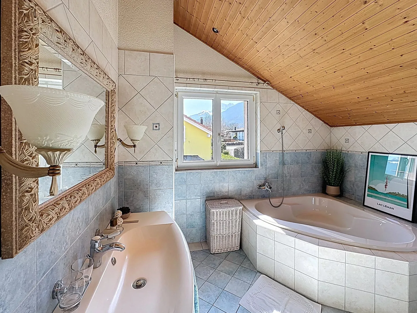 Charming semi-detached villa with garden and jacuzzi - Photo 6 of 9