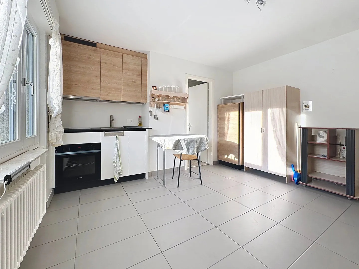 studio in Monthey, rare on the market - Photo 3 of 6