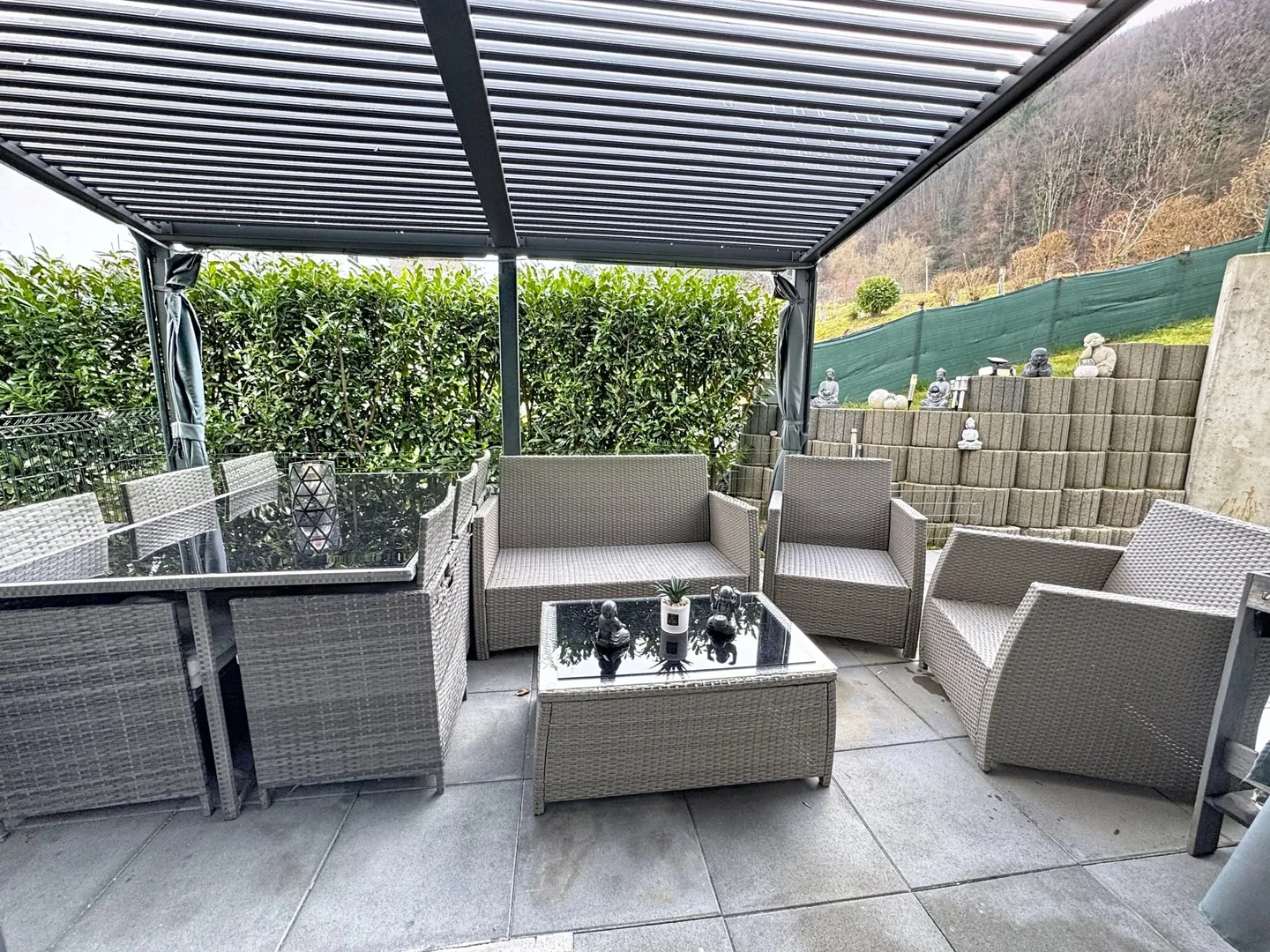 Recent Triplex Villa - Photo 11 of 13