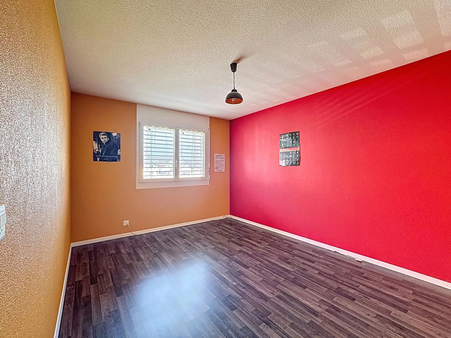 Atypical apartment with large living spaces and lots of charm - Photo 9 of 12