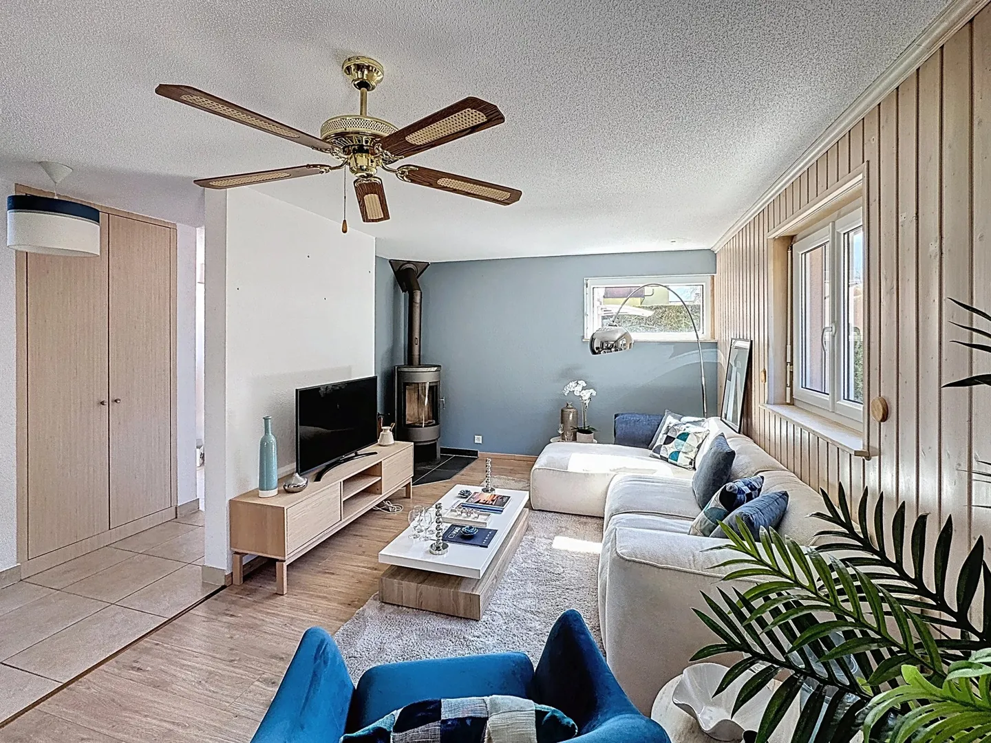 Charming semi-detached villa with garden and jacuzzi - Photo 1 of 9