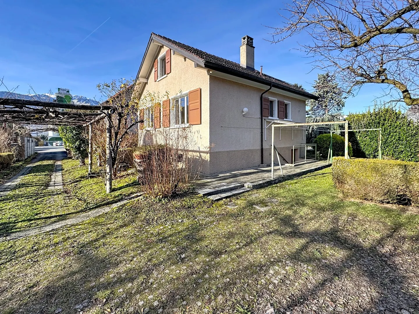 Charming house in Aigle - A little piece of paradise - Photo 3 of 13