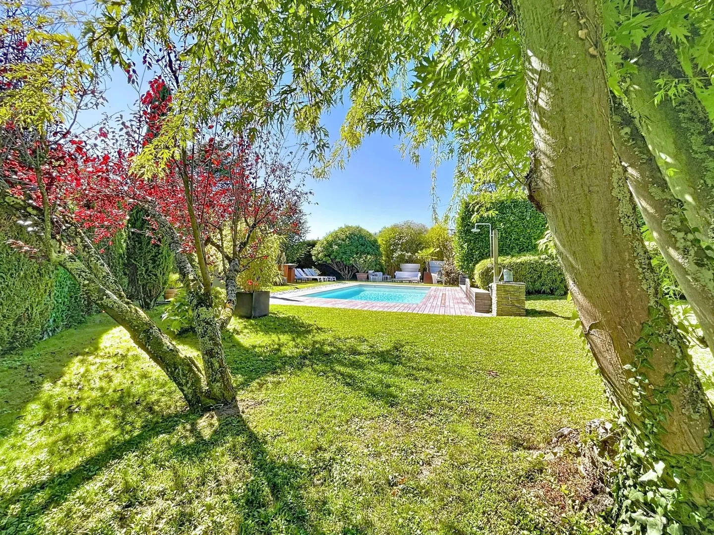 Exklusiv - Wunderschöne Villa mit Pool - Foto 2 von 12