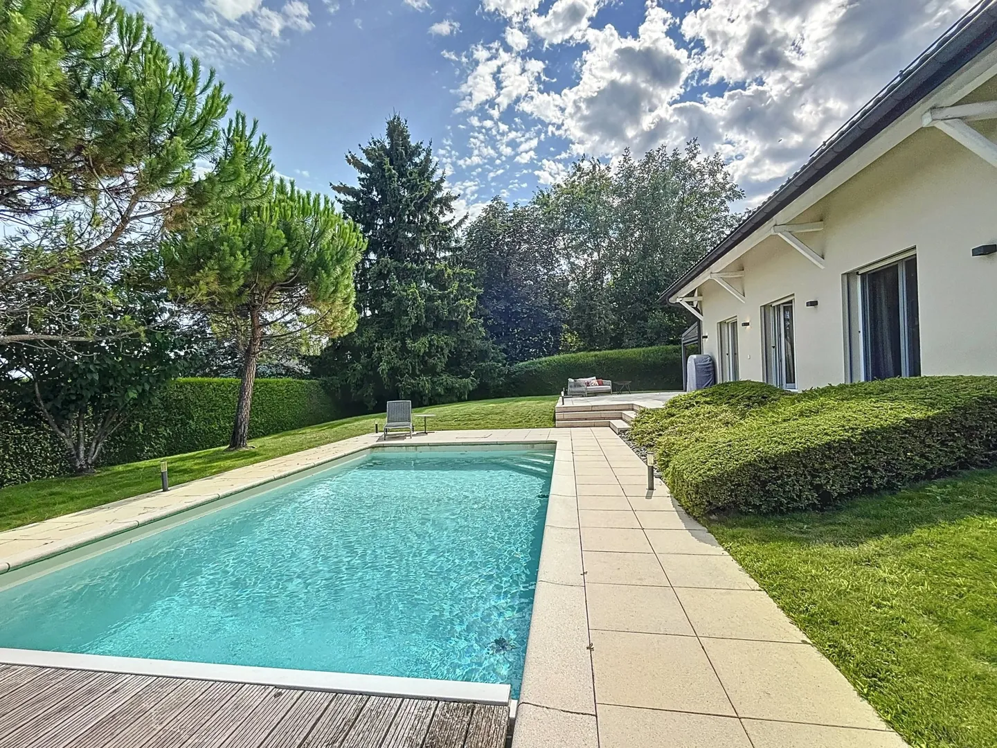 En exclusivité : Belle villa rénovée à proximité de Nyon - Photo 3 sur 13