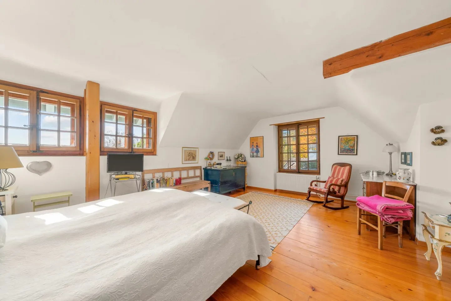 Charaktervolle Villa 5–6 Zimmer, ein einzigartiger Ort mit zeitlosem Charme - Foto 8 von 12
