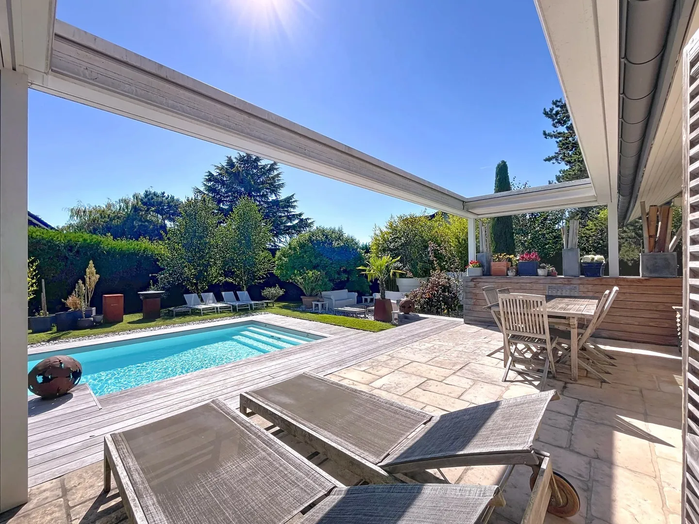 Exklusiv - Wunderschöne Villa mit Pool - Foto 3 von 12