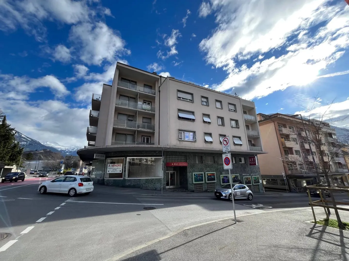 Appartement de 4 1/2 pièces au centre de Sierre - Photo 1 of 13