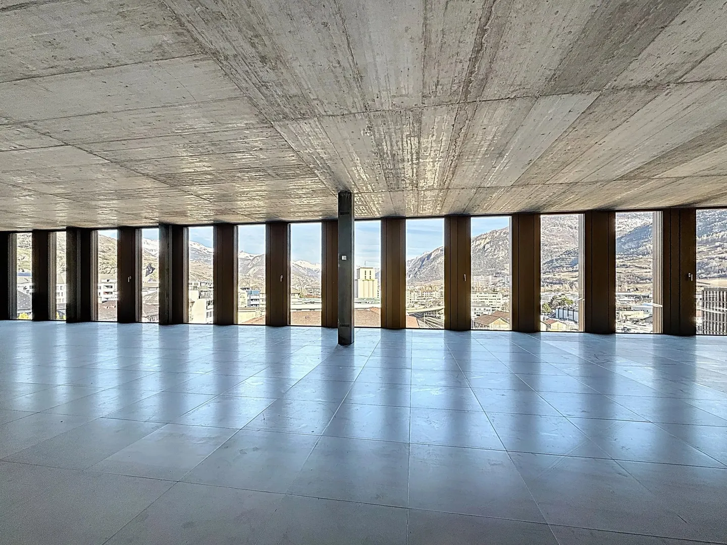 Espace Bureau Exceptionnel avec Vue - Photo 5 sur 9