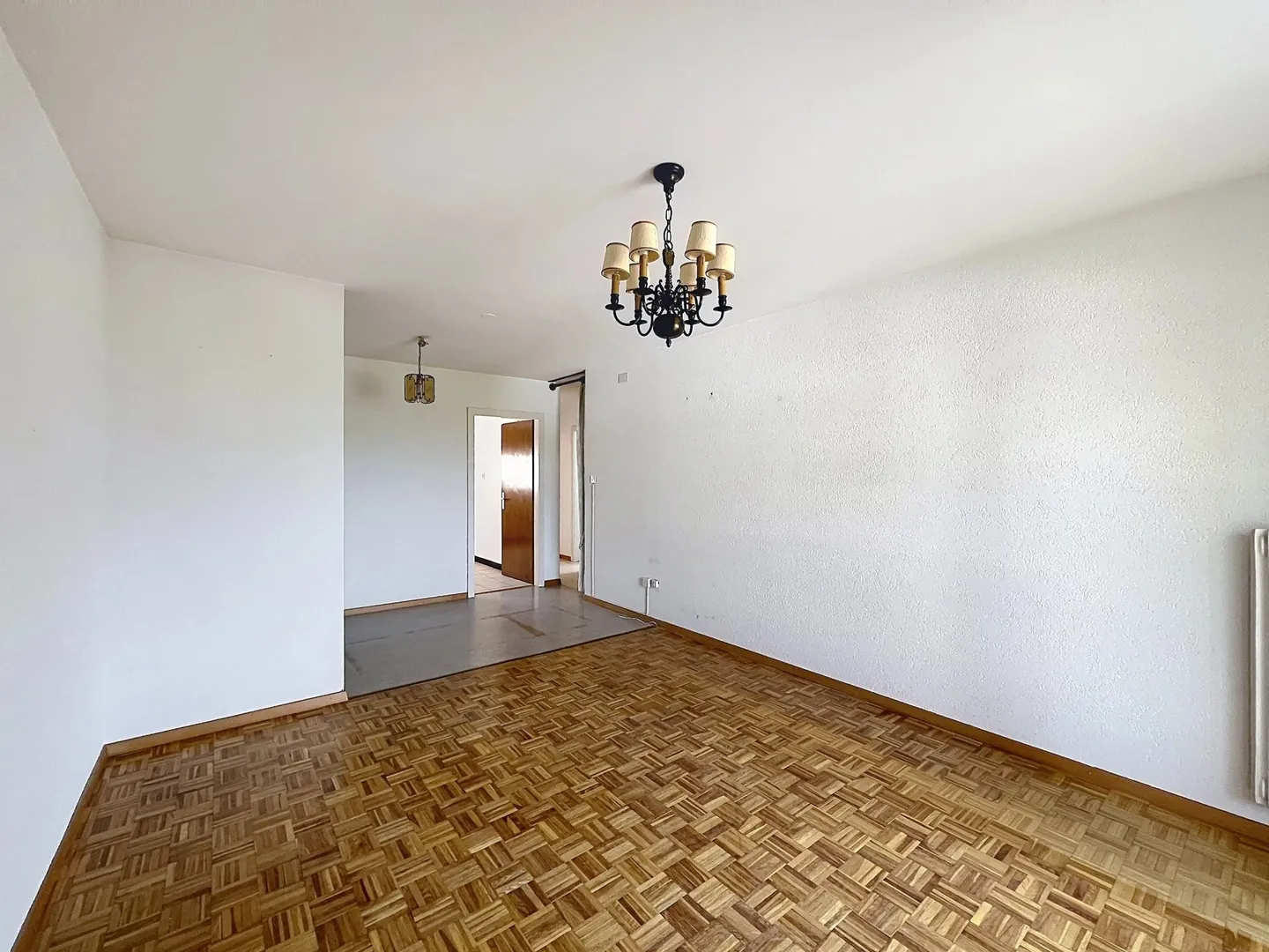Appartement de 4 pièces au calme avec une belle vue - Photo 4 sur 13