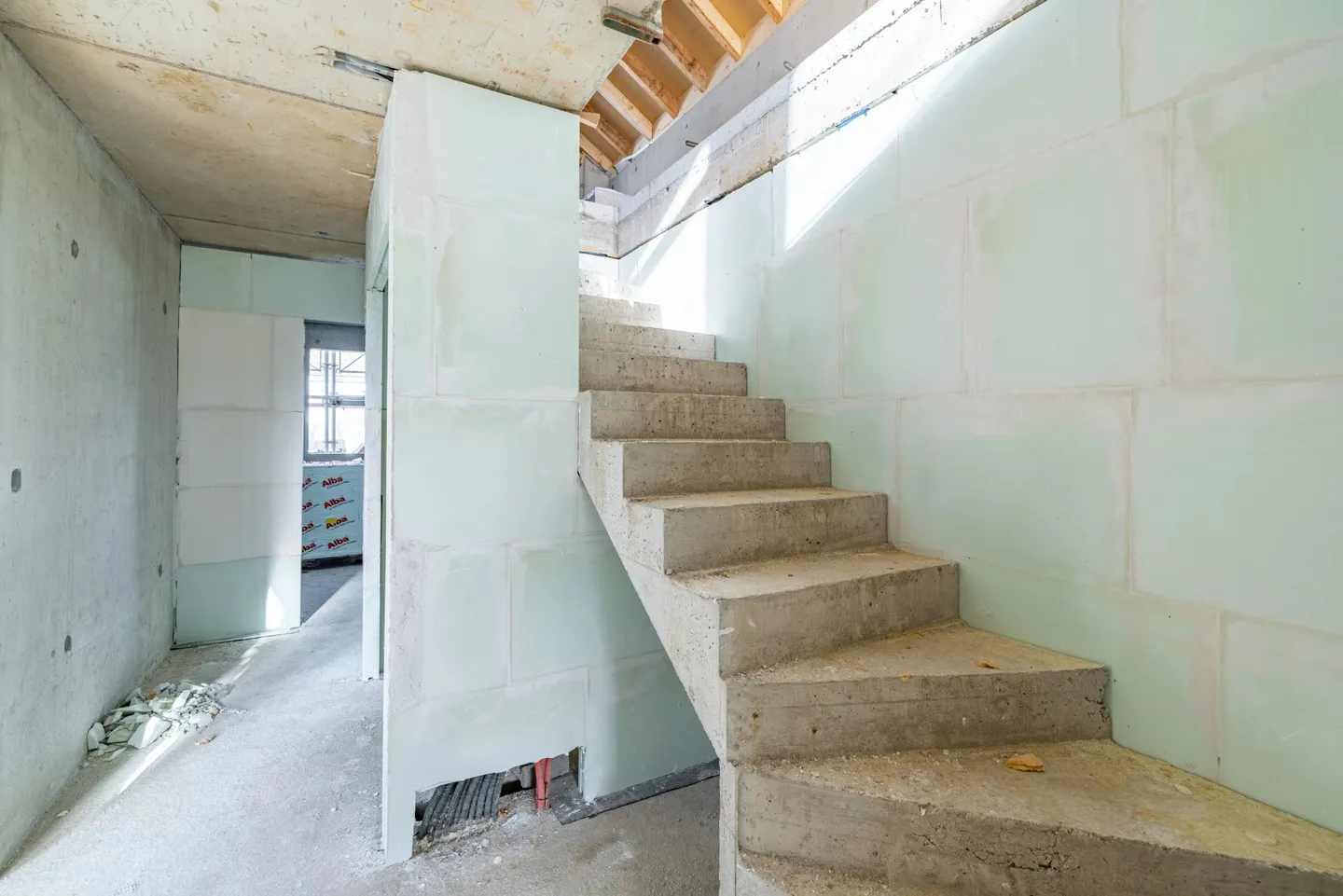 Last lot! Rare duplex with terrace, garden & balcony - Photo 7 of 13