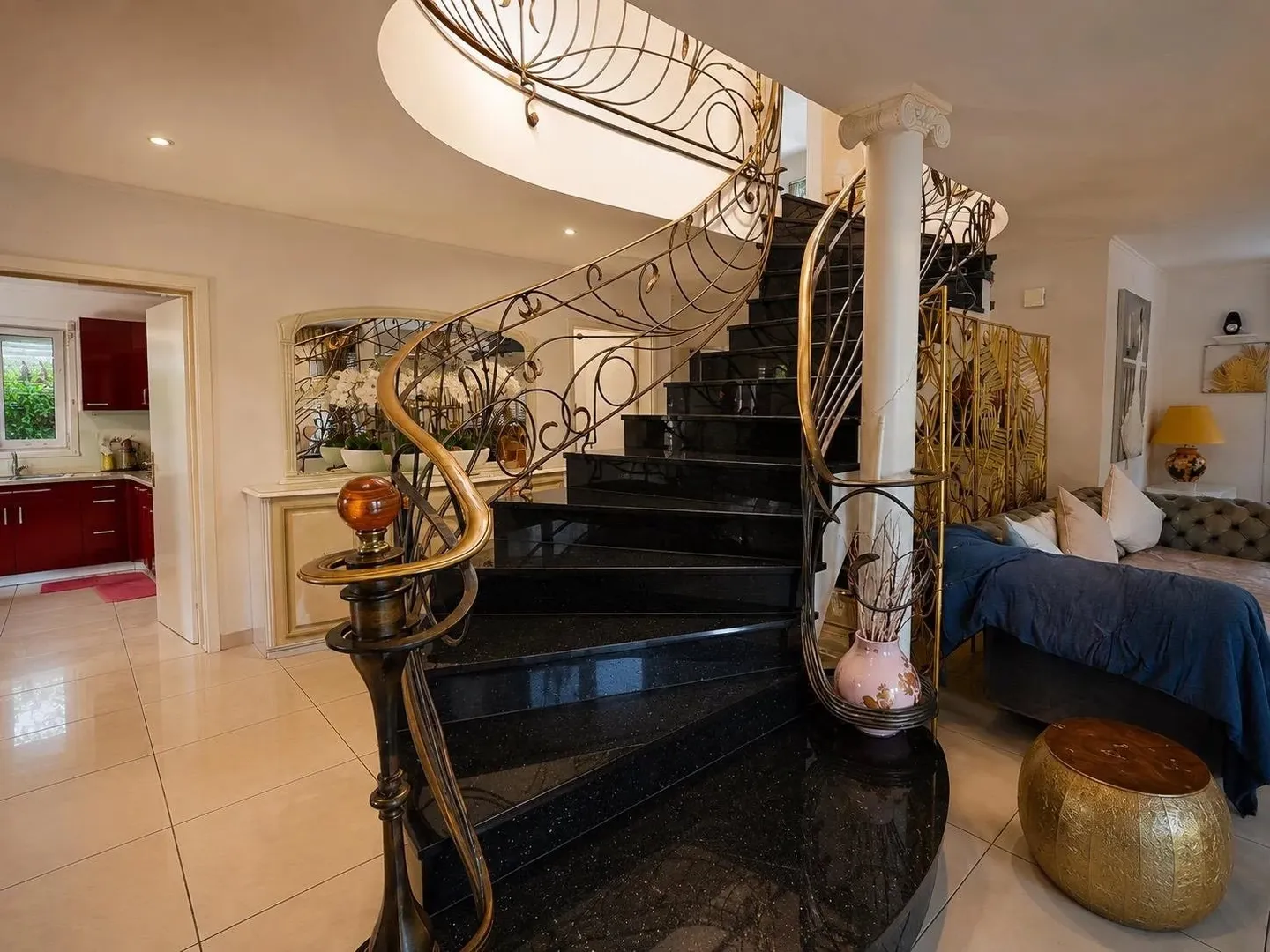 Spacieuse villa individuelle avec grand jardin à Sierre - Foto 4 di 13