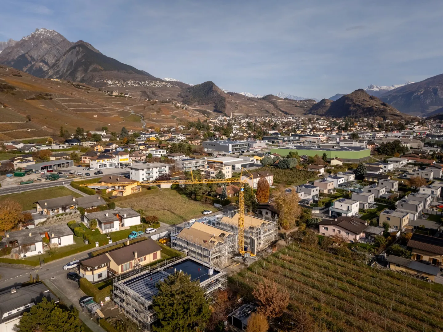 Last lot! Rare duplex with terrace, garden & balcony - Photo 2 of 13