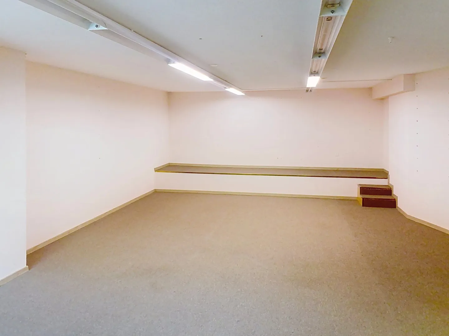 Commercial spaces in downtown Sion - Photo 10 of 13