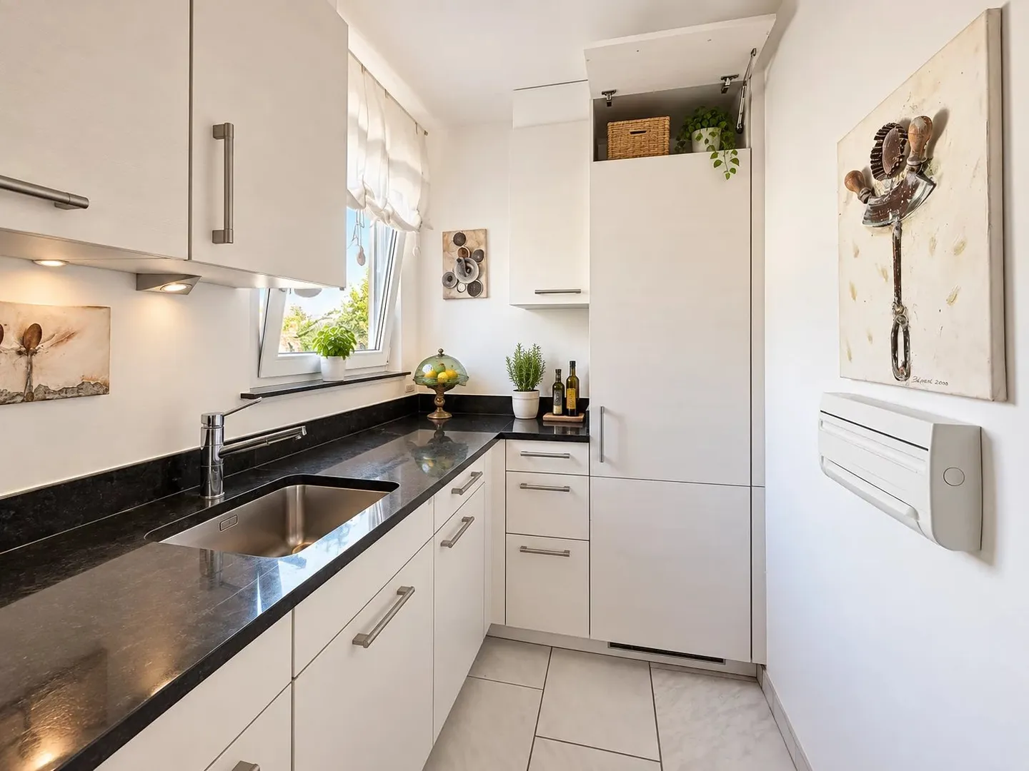 Sierre in wide-angle panorama – 4.5 rooms on the 15th and top floor! - Photo 7 of 13