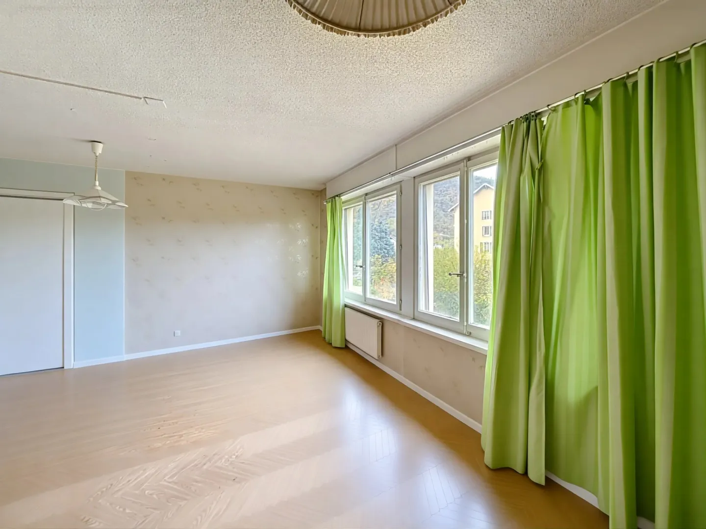 Appartement de 3 1/2 pièces à rénover à Sierre - Photo 5 of 10