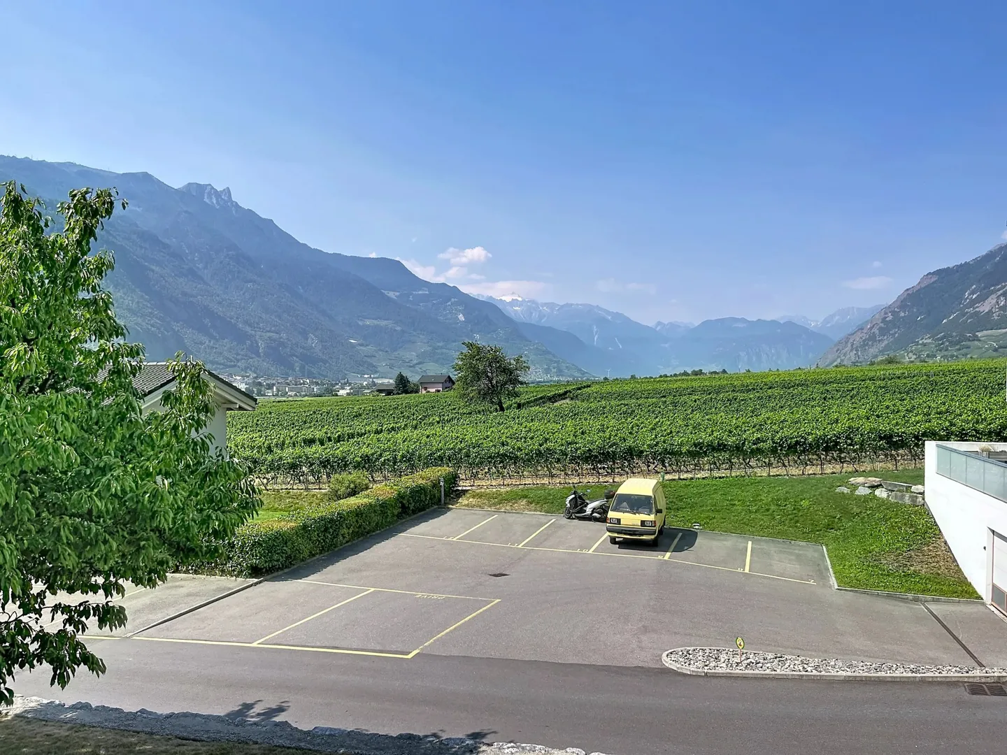 Appartement de 4 pièces au calme avec une belle vue - Photo 7 sur 13