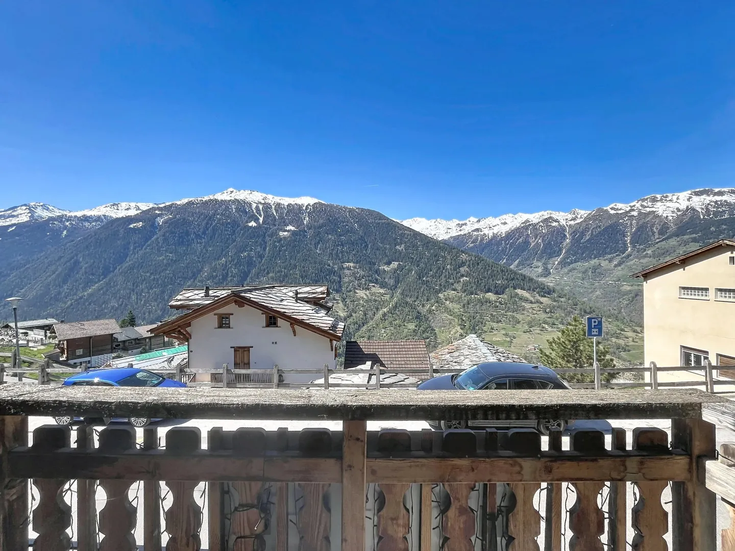 Apartment with renovation potential and mountain view - Photo 5 of 7