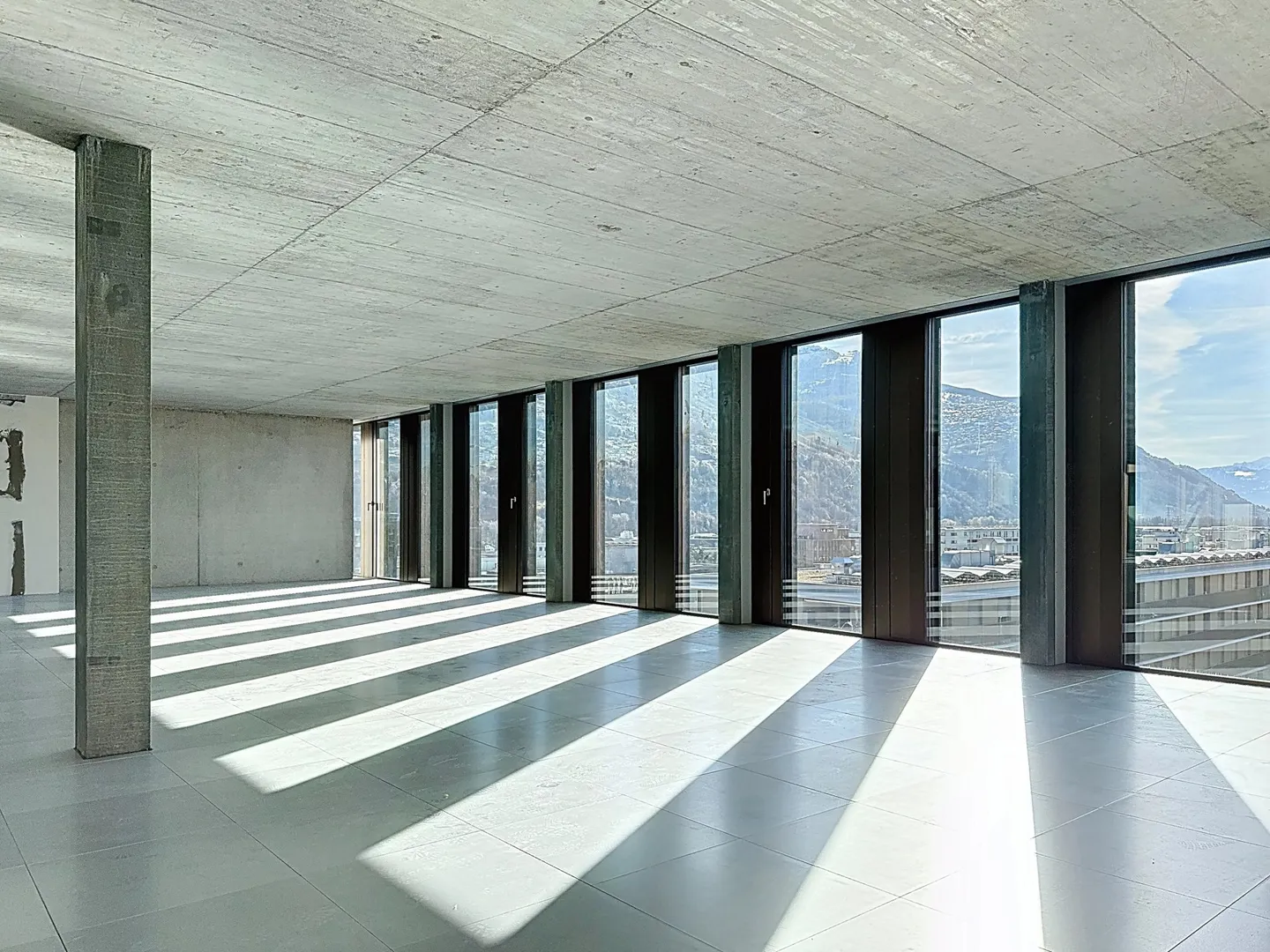 Espace Bureau Exceptionnel avec Vue - Photo 7 sur 9