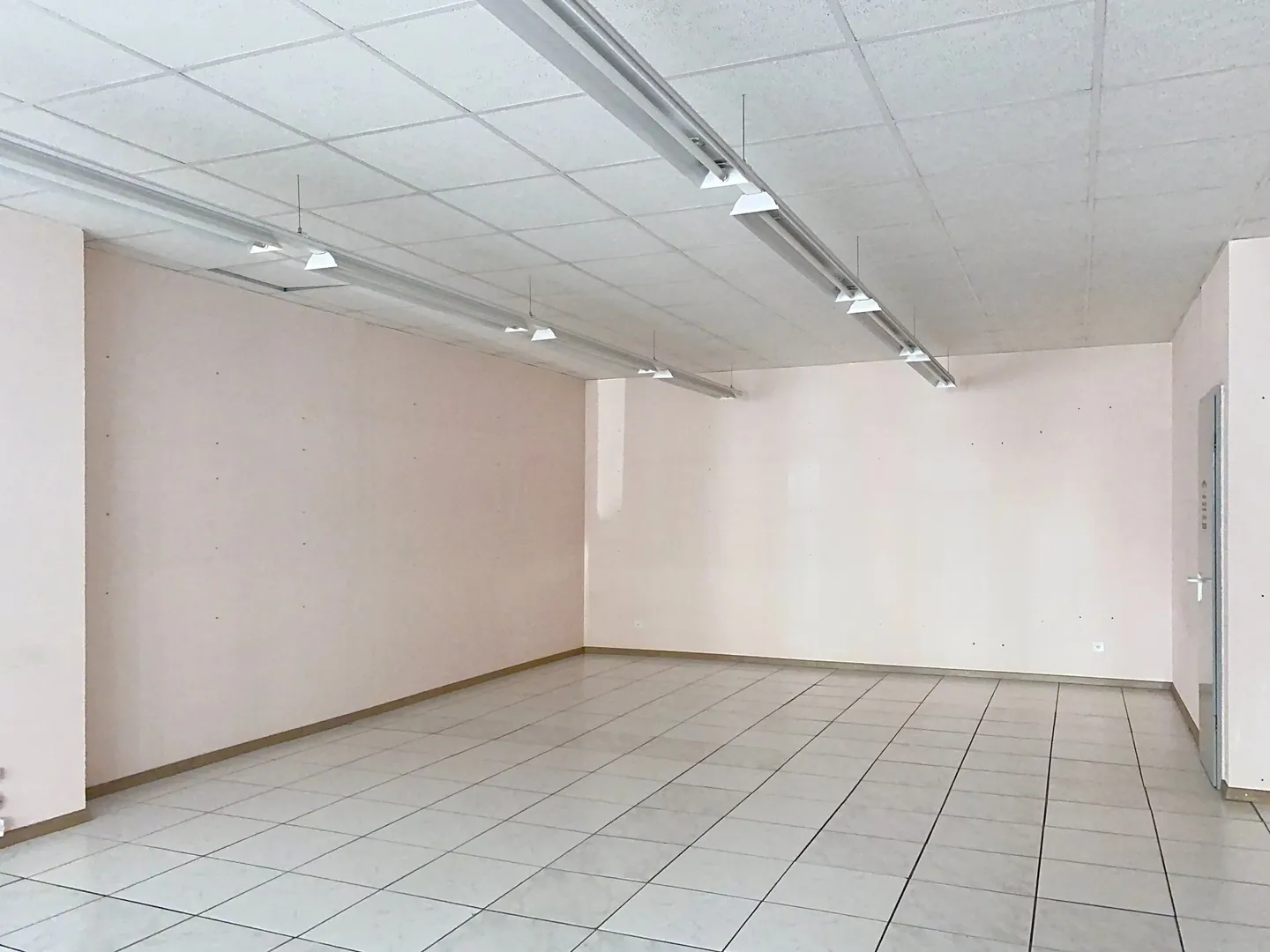 Commercial spaces in downtown Sion - Photo 5 of 13