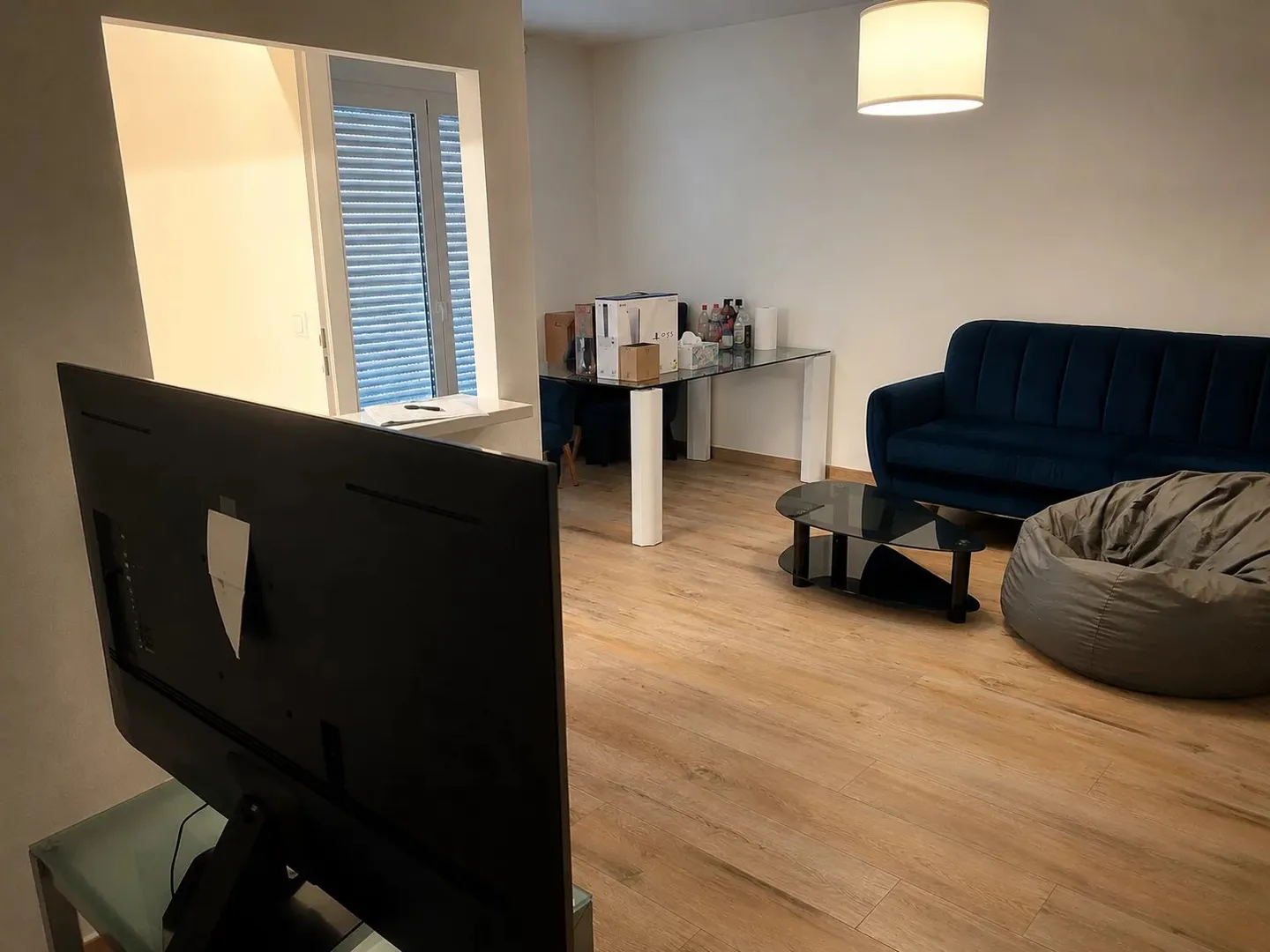 Rendement attractif à Sierre : 2,5 pièces rénové avec terrasse - Foto 3 von 7