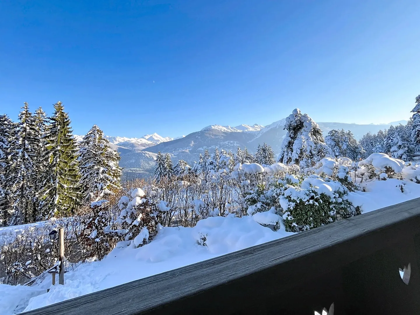 Chalet de deux appartements à quelques minutes du centre de Crans-Montana - Photo 5 of 13