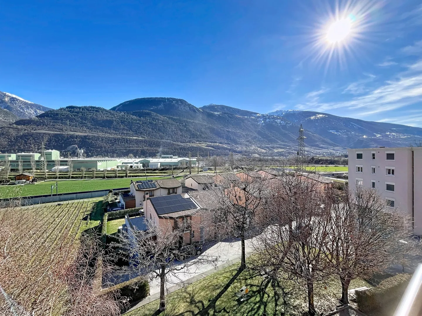 Spacieux 4 pièces de 110 m² avec balcon et fort potentiel à Sierre - Photo 8 of 12