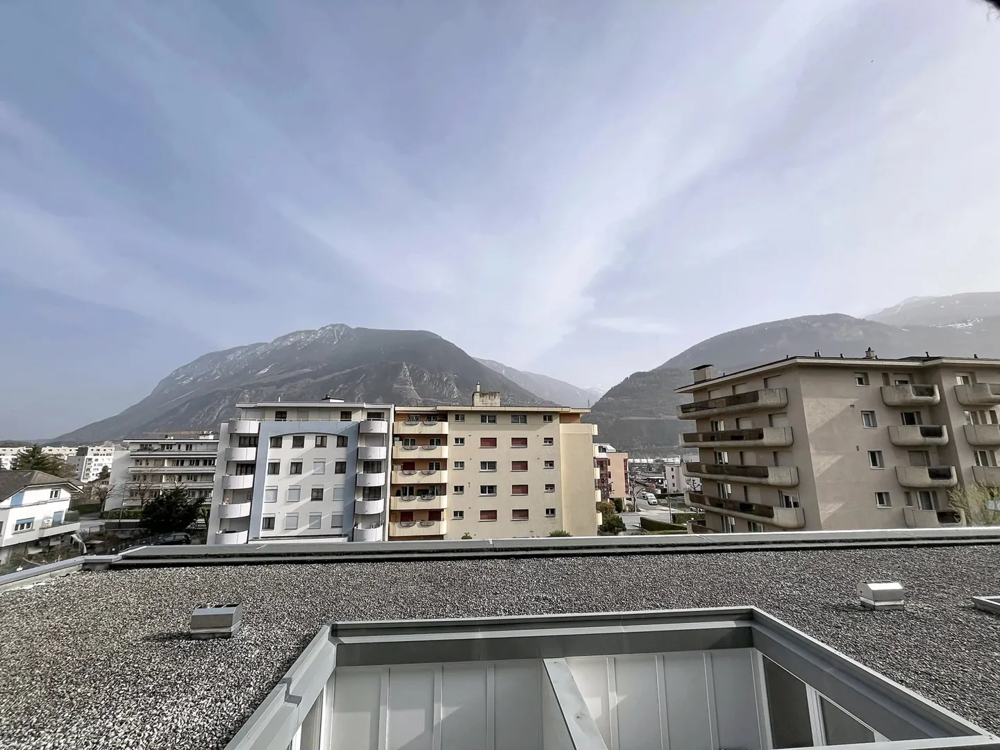 Grand appartement familial de 4 pièces avec vue dégagée à Sierre - Photo 6 of 12