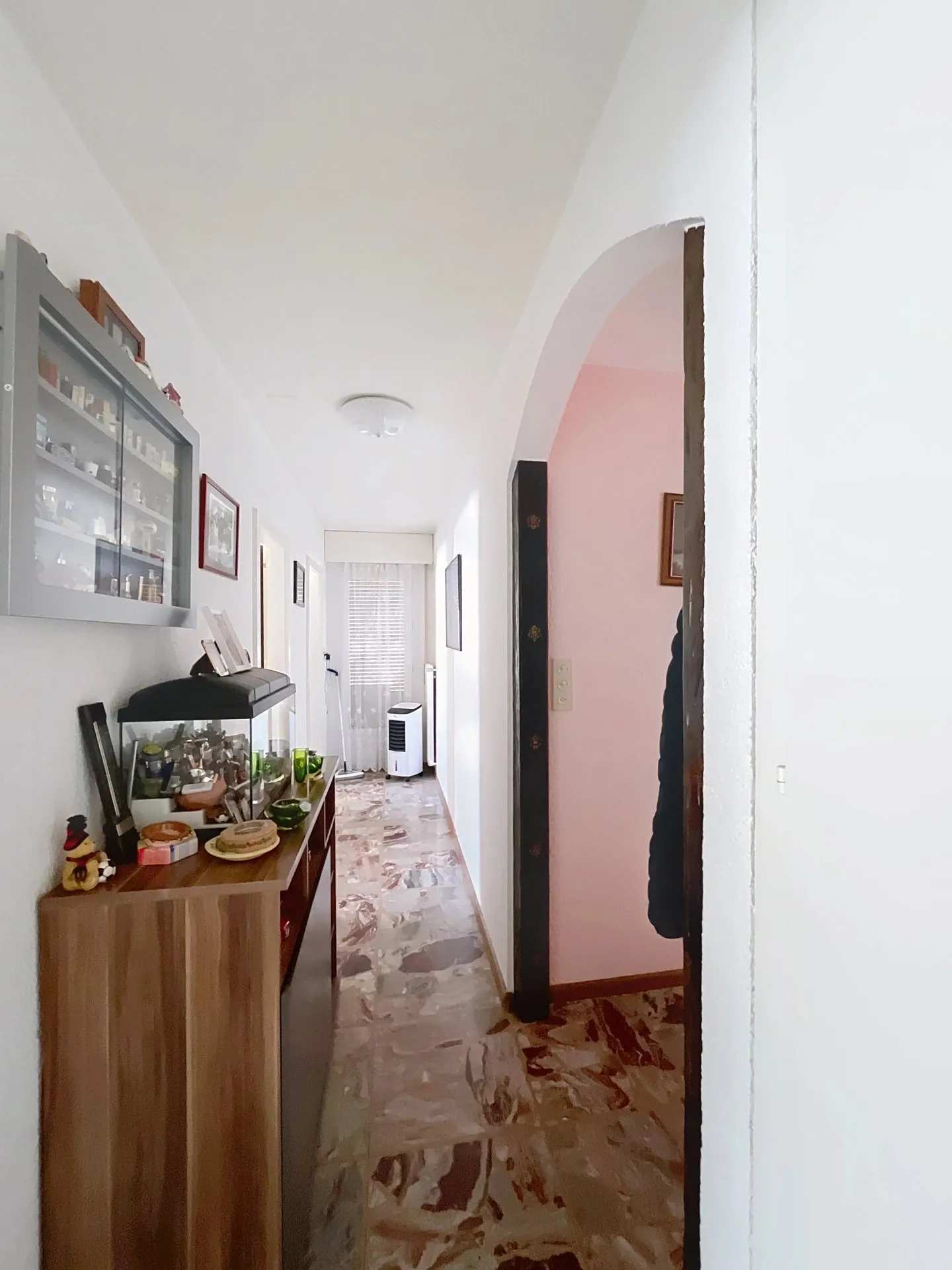 Spacieux 4 pièces de 110 m² avec balcon et fort potentiel à Sierre - Photo 9 of 12