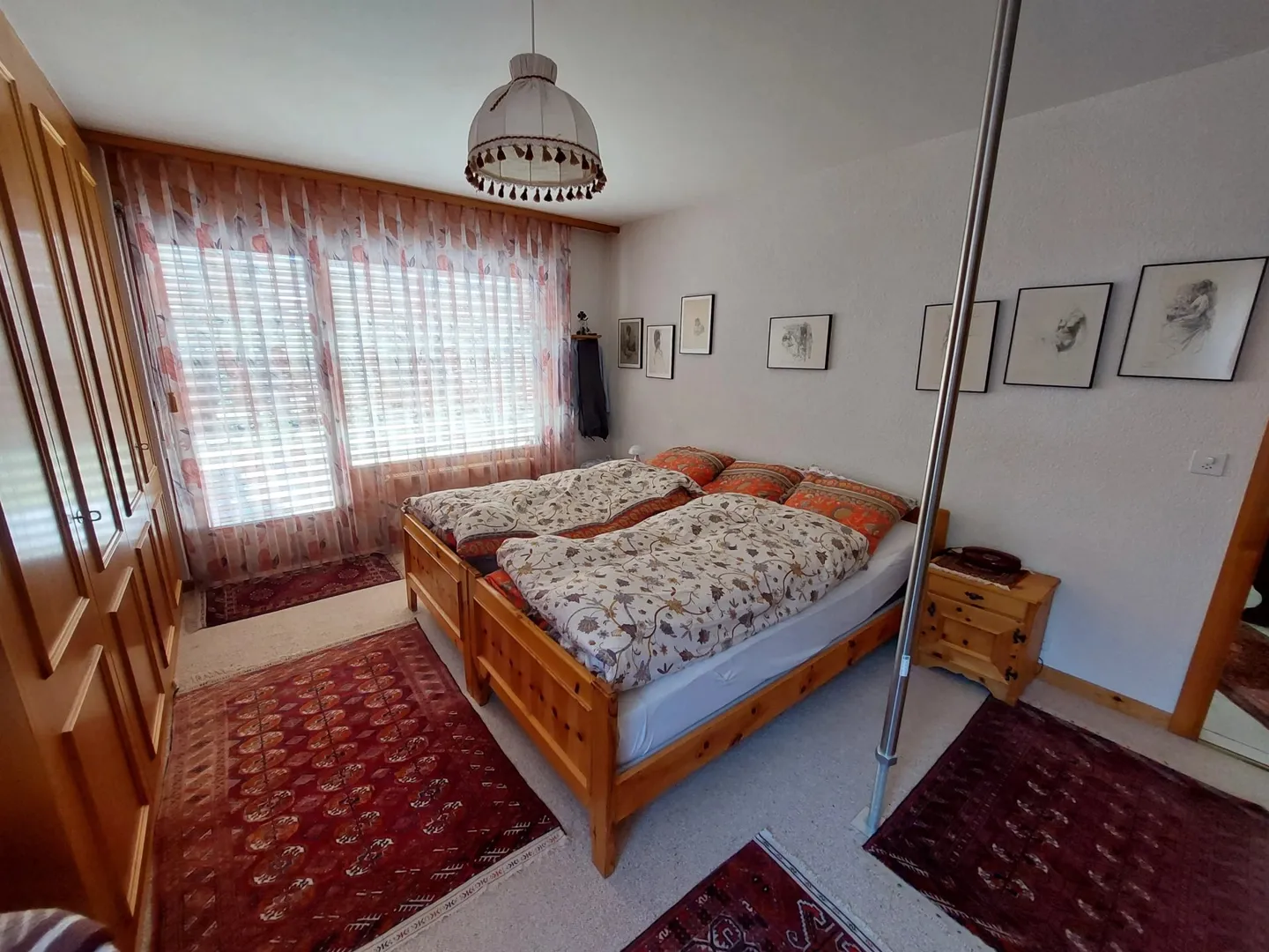 Rare Object - Charming and spacious chalet in Crans-Montana - Photo 5 of 12