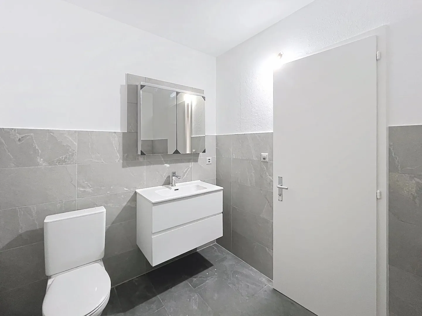Bel appartement de 2 pièces à proximité du centre-ville - Foto 12 von 13