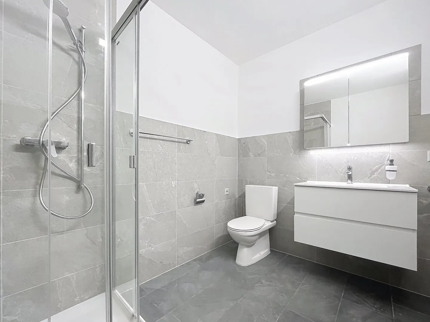 Charmant appartement 2 pièces - Photo 8 sur 13