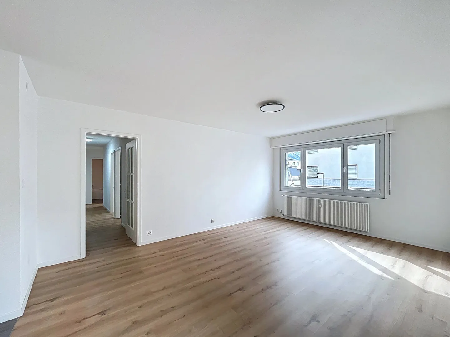 Appartement de 4 1/2 pièces au centre de Sierre - Photo 3 of 13