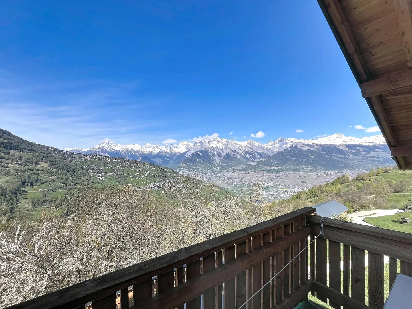 Appartement de 4 1/2 pièces bénéficiant d'une magnifique vue - Photo 13 of 13