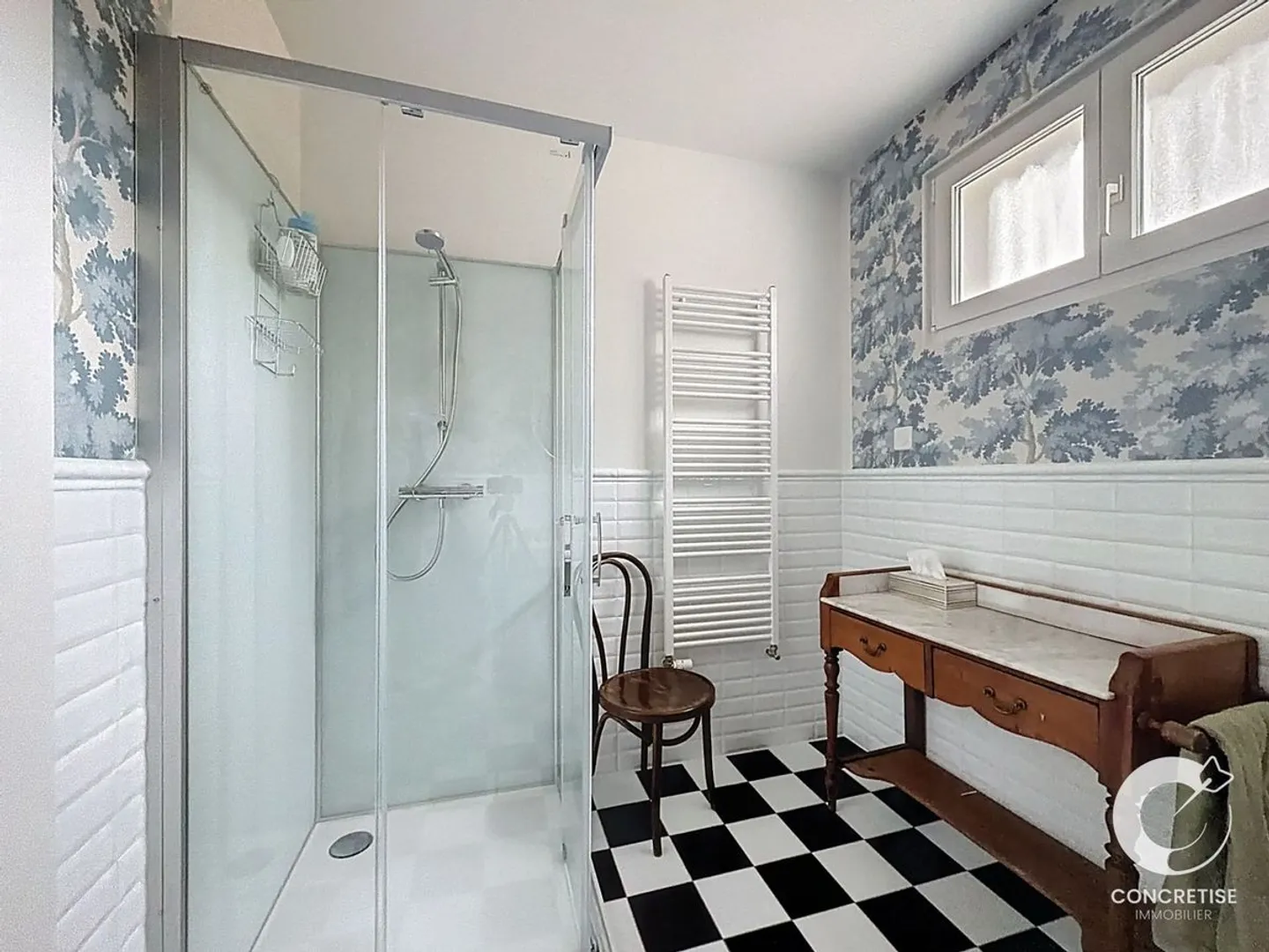 Unique quiet domain, rare volumes and alpine panorama - Photo 6 of 13