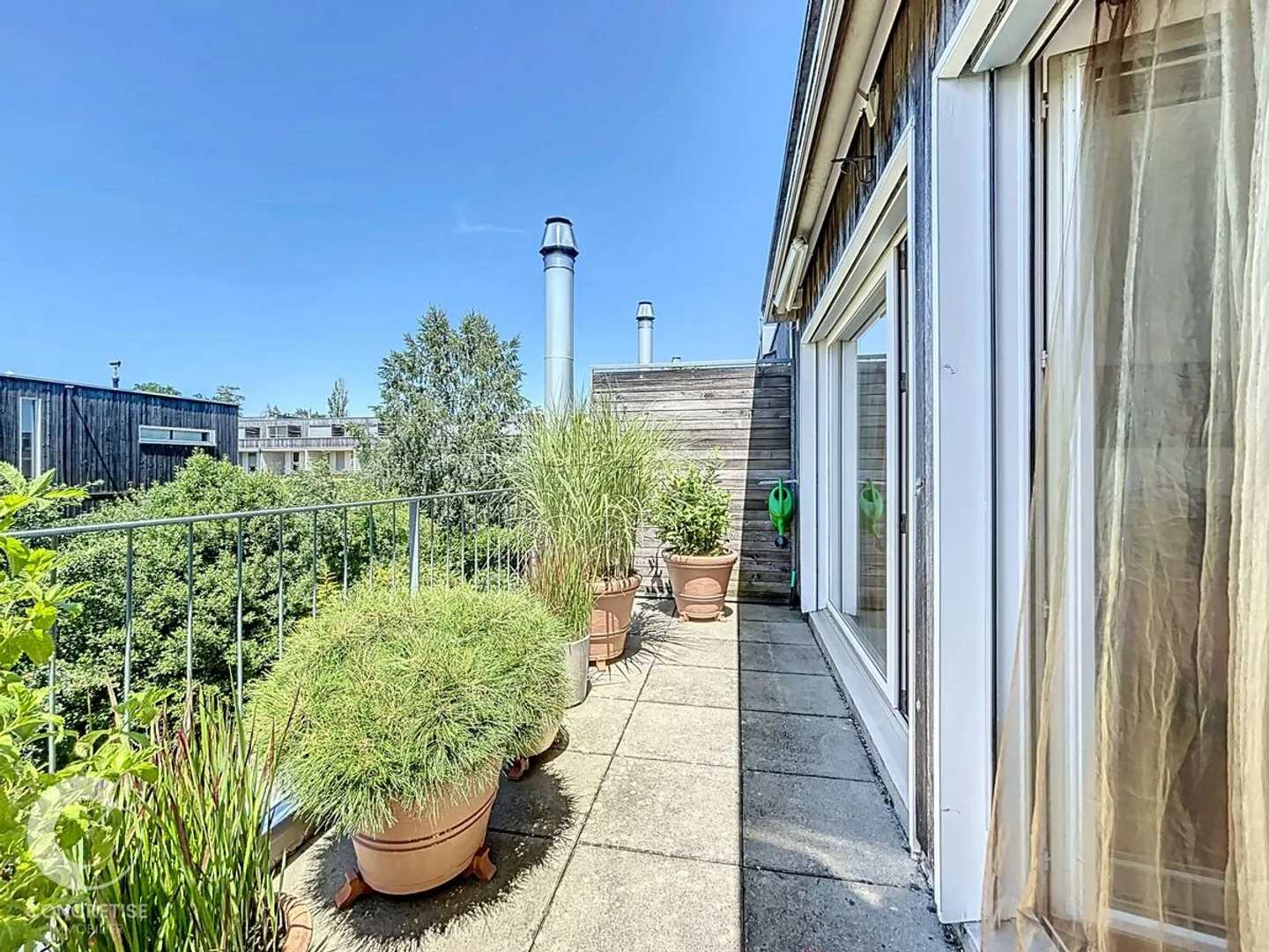 Casa moderna - terrazza - giardino a Denges - Foto 9 di 13