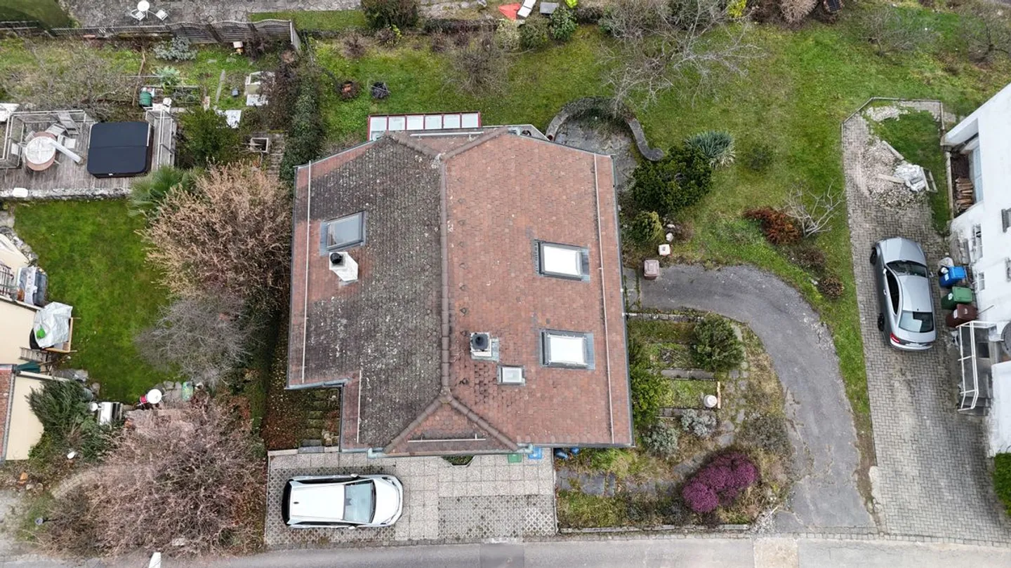 Lausanne - Maison individuelle à rénover, vue lac et Alpes - Photo 13 sur 13