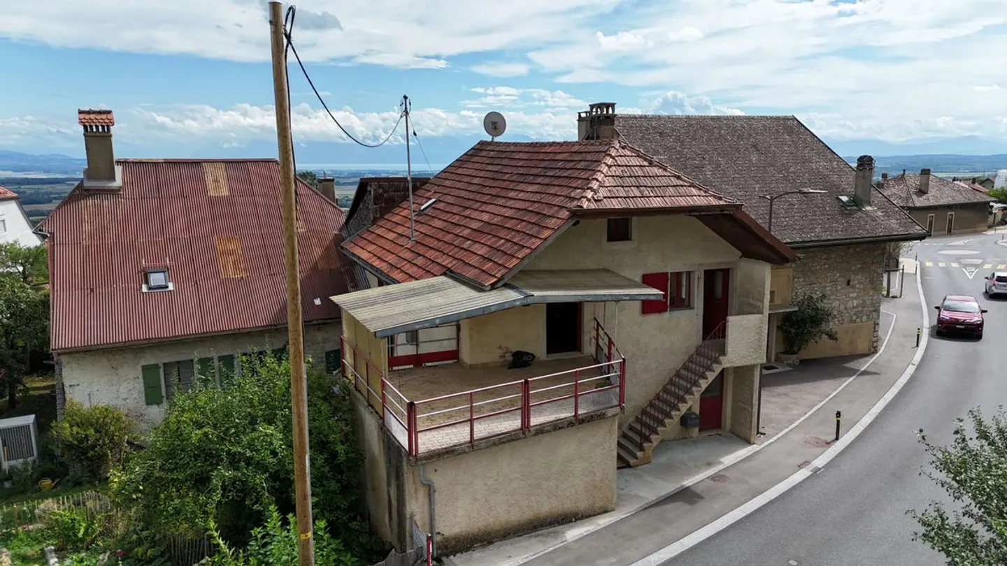 Casa di villaggio da ristrutturare - Foto 1 di 13