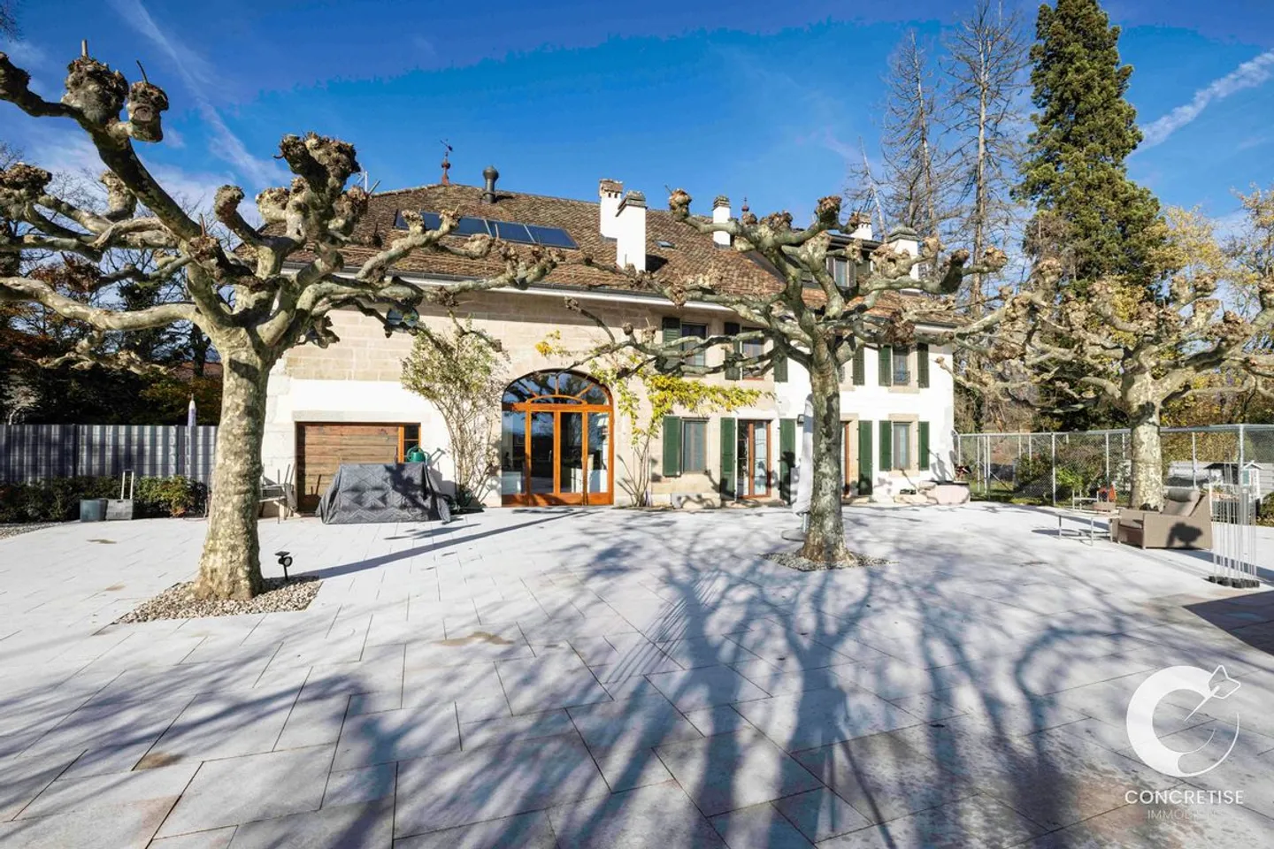 Historic Manor House - A Rare and Exceptional Property in Grens - Photo 11 of 13