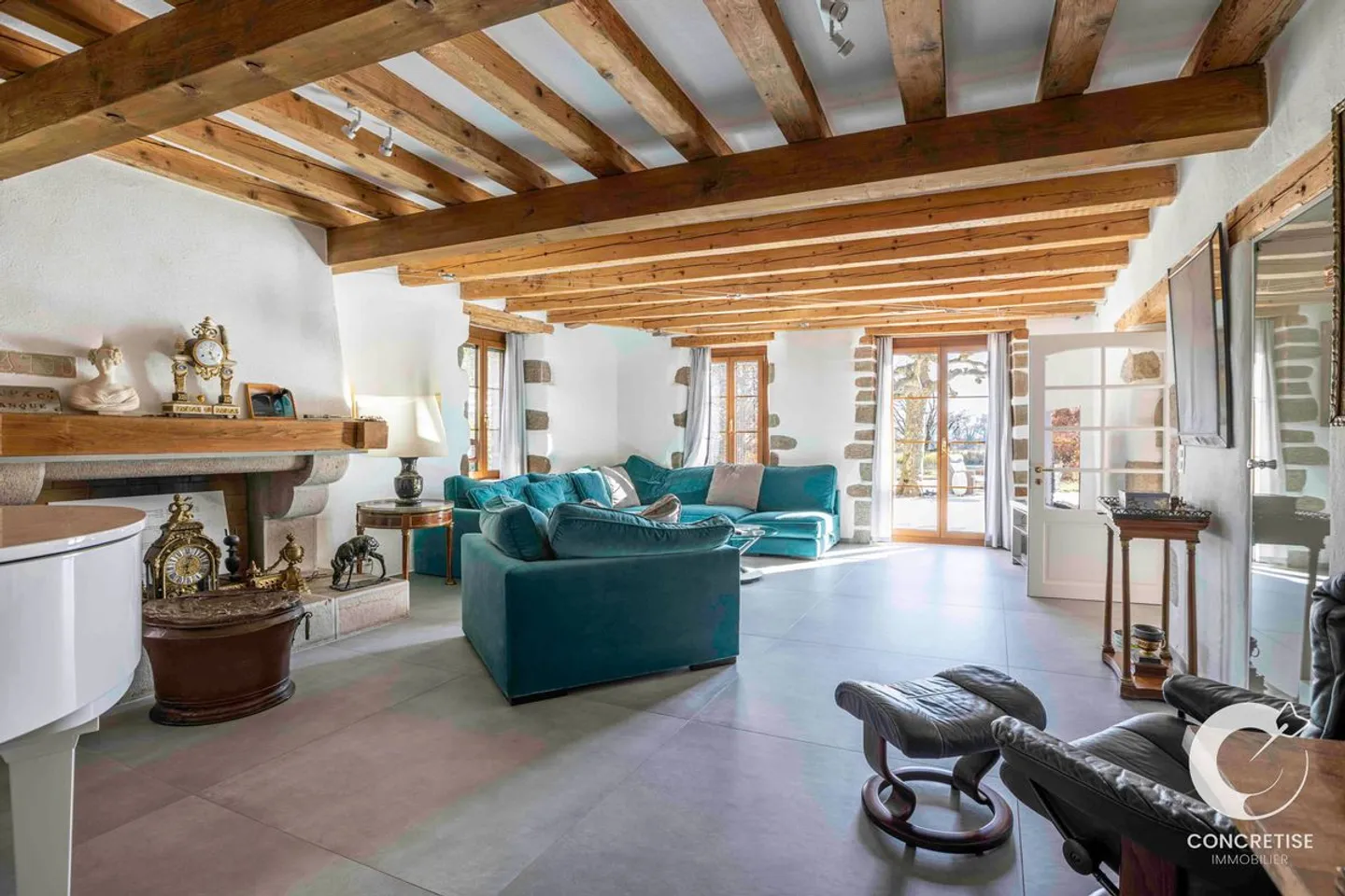 Historic Manor House - A Rare and Exceptional Property in Grens - Photo 3 of 13