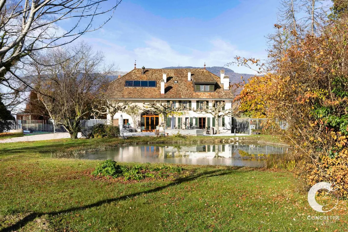 Historic Manor House - A Rare and Exceptional Property in Grens - Photo 1 of 13