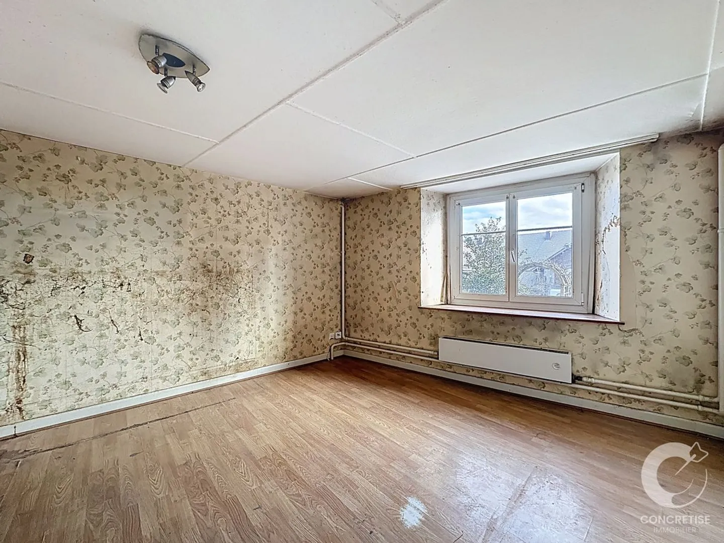 Maison villageoise à rénover et rural à développer - Photo 2 sur 11