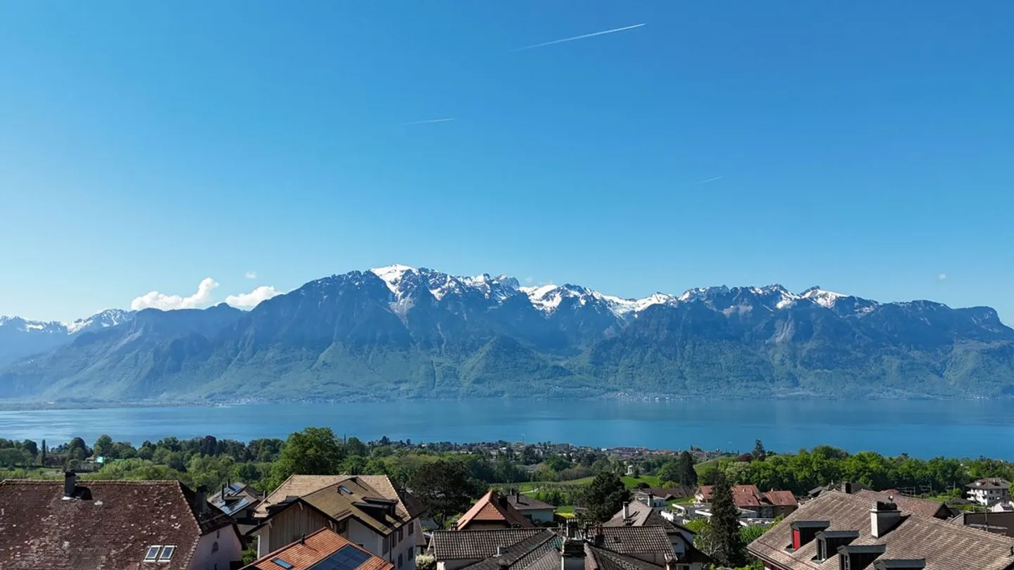 Große neue 4,5-Zimmer-Wohnung mit Balkon und Seeblick - Foto 1 von 12