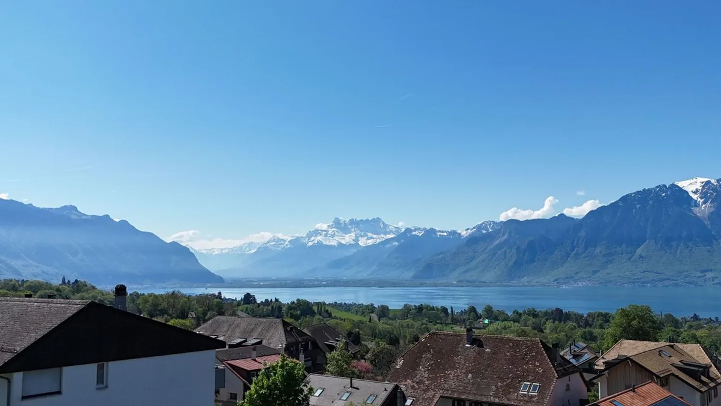 Große neue 4,5-Zimmer-Wohnung mit Balkon und Seeblick - Foto 2 von 12