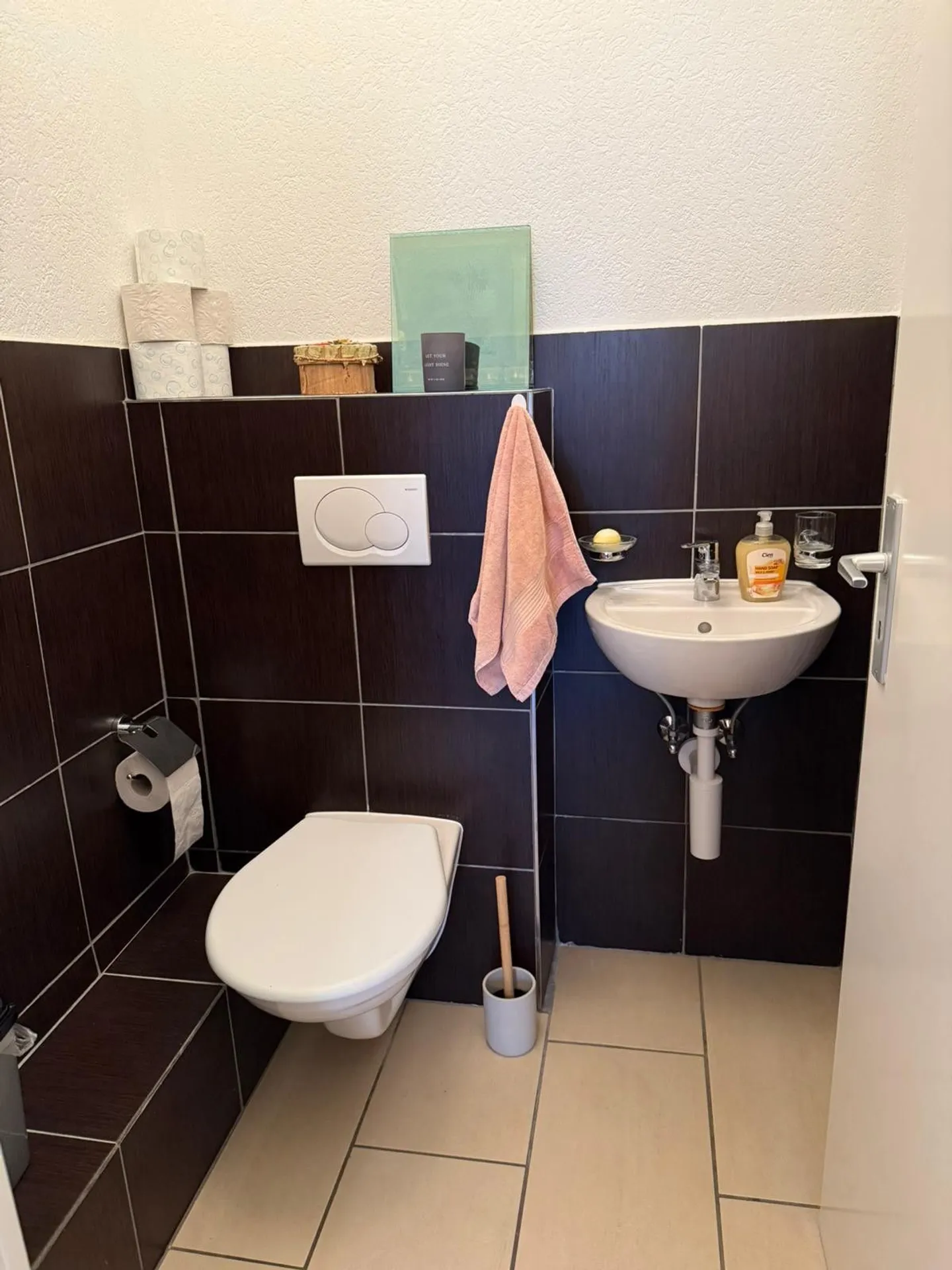 Zu vermieten - 3,5-Zimmer-Wohnung in Champagne - Foto 8 von 8