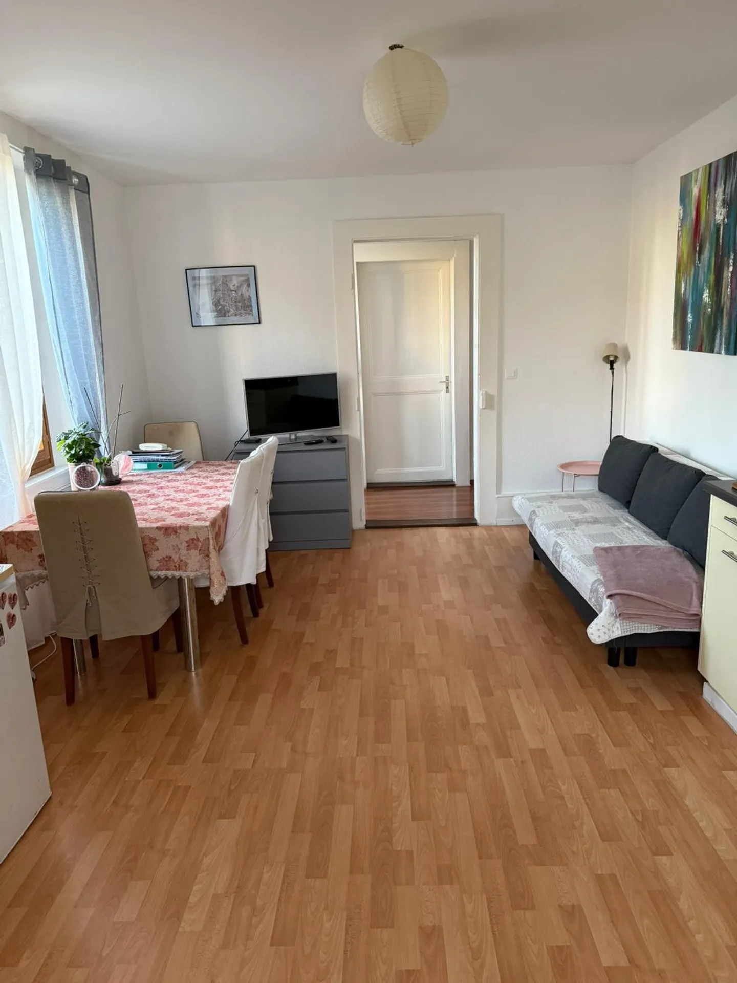 Zu vermieten - 3,5-Zimmer-Wohnung in Champagne - Foto 2 von 8