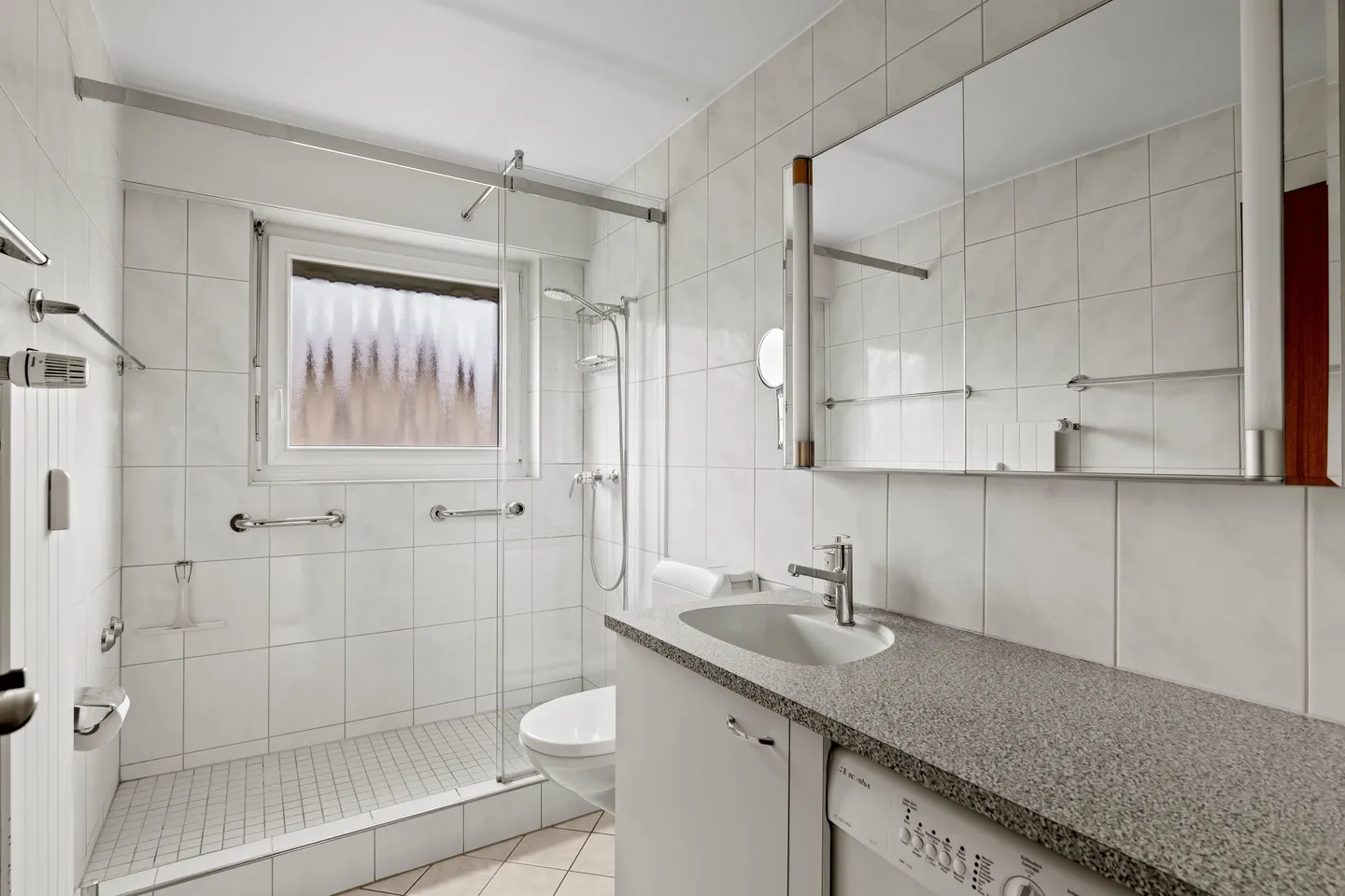 4-Zimmer-Wohnung mit traumhafter Weitsicht in Wangen an der Aare - Photo 9 sur 12