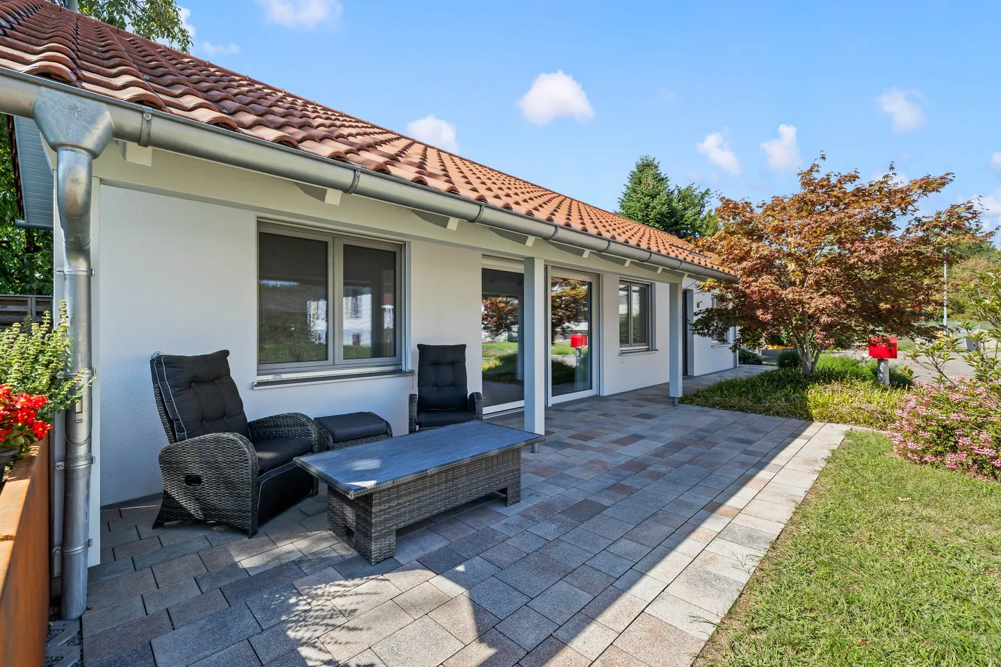 Charmantes Kleinhaus mit Terrasse - Foto 2 von 9